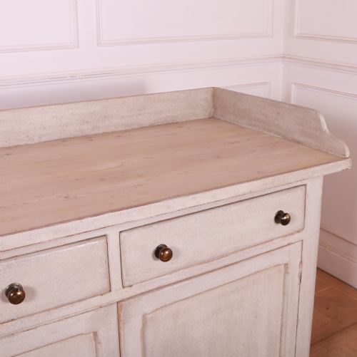 LARGE SCOTTISH DRESSER BASE - ADDITIONAL PHOTO 5