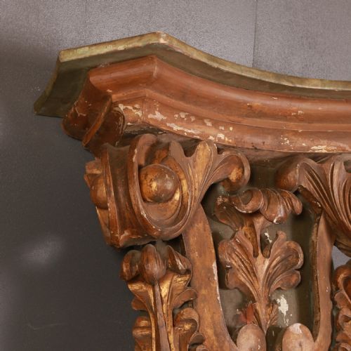 LARGE PAIR OF ITALIAN CAPITALS - ADDITIONAL PHOTO 6