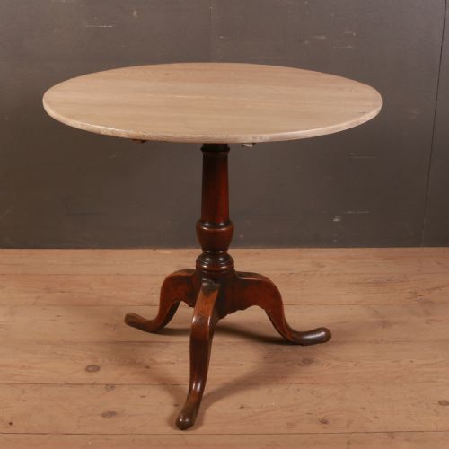 ENGLISH OAK TRIPOD TABLE