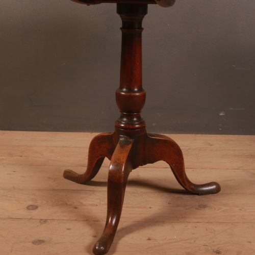 ENGLISH OAK TRIPOD TABLE - ADDITIONAL PHOTO 1
