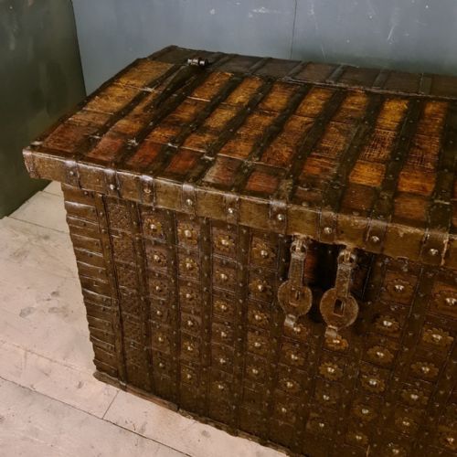 ANGLOINDIAN IRON BOUND COFFER - ADDITIONAL PHOTO 1