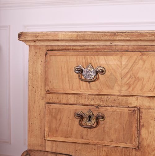 BLEACHED WALNUT DRESSER BASE - ADDITIONAL PHOTO 5
