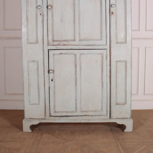 SMALL ENGLISH HOUSEKEEPERS CUPBOARD - ADDITIONAL PHOTO 1
