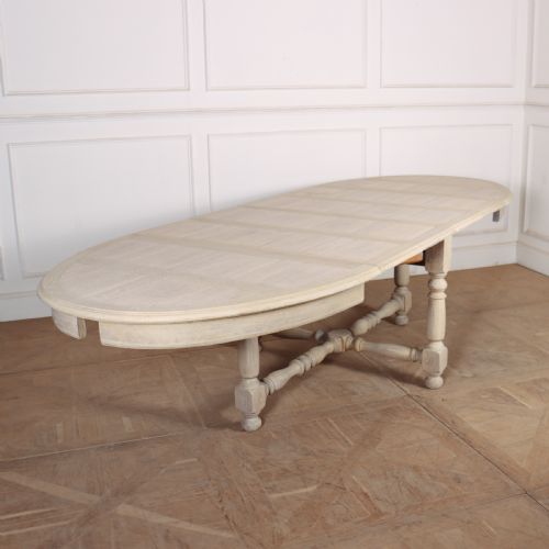 FRENCH BLEACHED OAK DINING TABLE - ADDITIONAL PHOTO 4