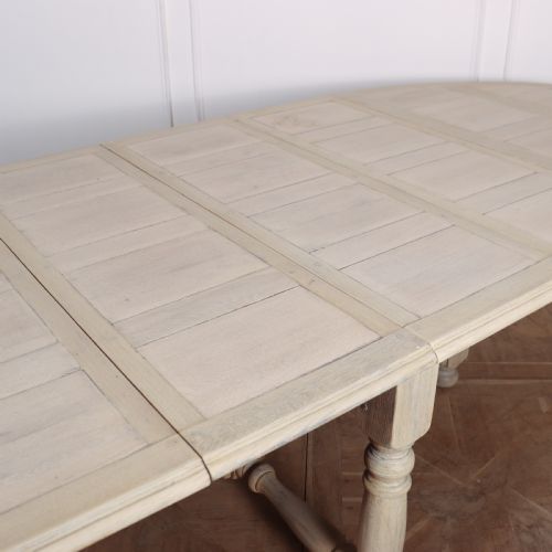 FRENCH BLEACHED OAK DINING TABLE - ADDITIONAL PHOTO 5
