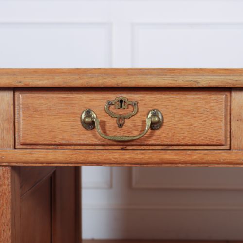 ENGLISH PALE OAK DESK - ADDITIONAL PHOTO 4
