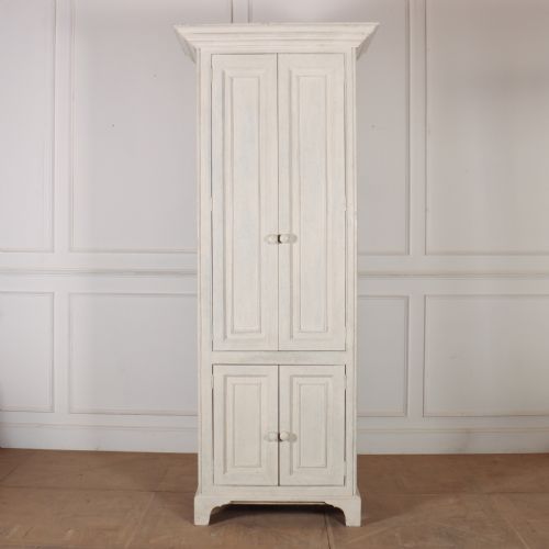 PAINTED PINE LINEN CUPBOARD - ADDITIONAL PHOTO 2