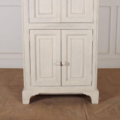 PAINTED PINE LINEN CUPBOARD - ADDITIONAL PHOTO 4