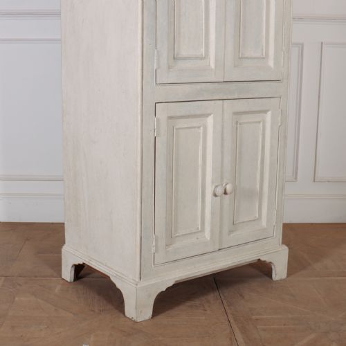 PAINTED PINE LINEN CUPBOARD - ADDITIONAL PHOTO 5