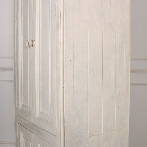 PAINTED PINE LINEN CUPBOARD - ADDITIONAL PHOTO 7