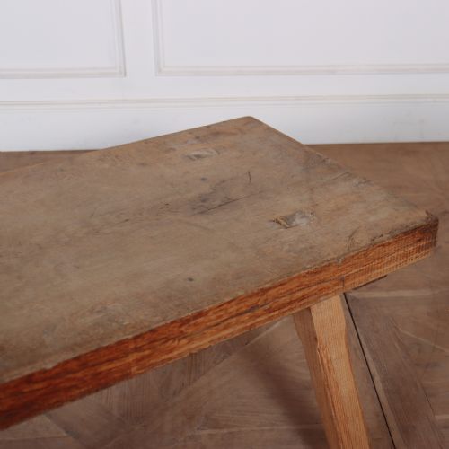 FRENCH PRIMITIVE COFFEE TABLE - ADDITIONAL PHOTO 3