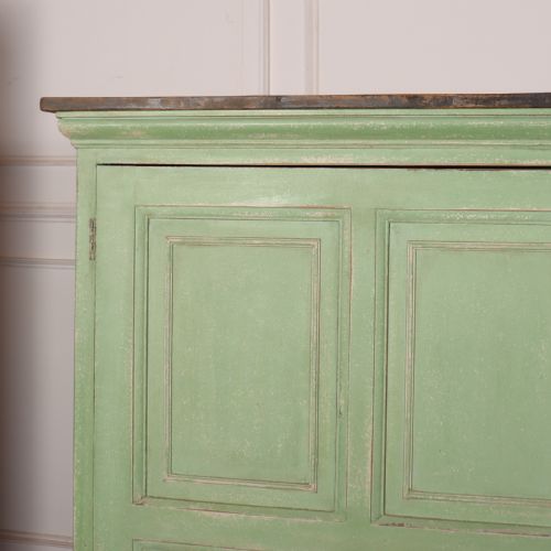 ENGLISH COUNTRY HOUSE LINEN CUPBOARD - ADDITIONAL PHOTO 1
