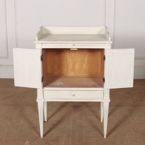 SWEDISH PAINTED BEDSIDE CUPBOARD - ADDITIONAL PHOTO 4