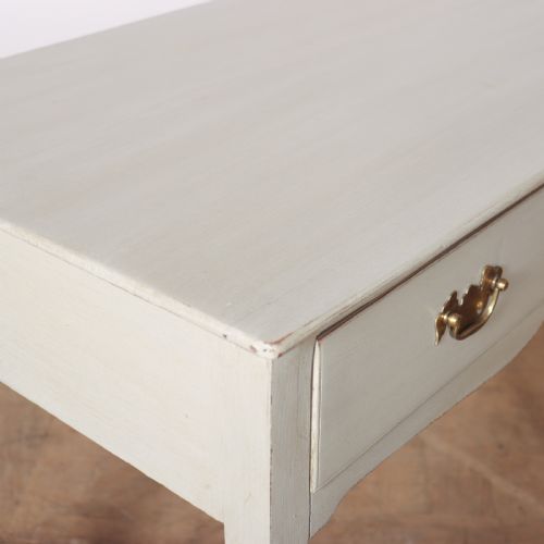 ENGLISH PAINTED LAMP TABLE - ADDITIONAL PHOTO 3