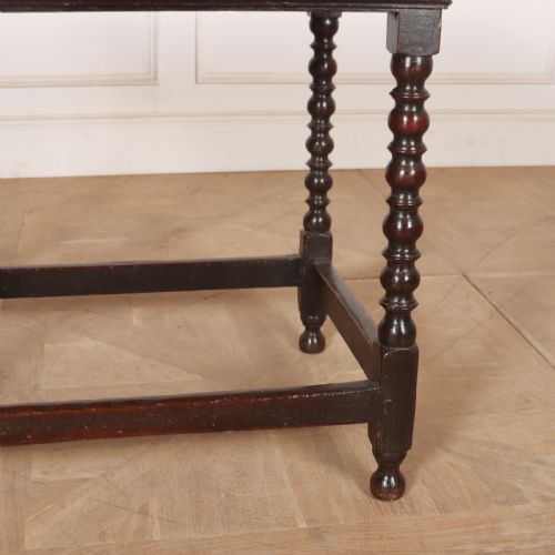18TH CENTURY ENGLISH OAK SIDE TABLE - ADDITIONAL PHOTO 3