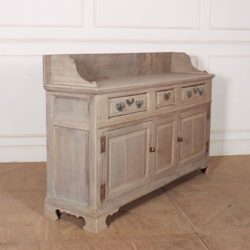 18TH CENTURY BLEACHED OAK DRESSER BASE - ADDITIONAL PHOTO 5