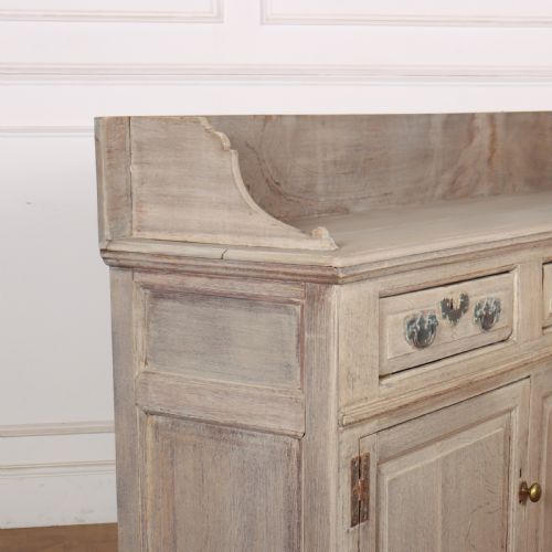 18TH CENTURY BLEACHED OAK DRESSER BASE - ADDITIONAL PHOTO 6