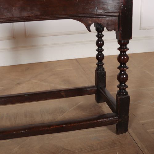 18TH CENTURY OAK LAMP TABLE - ADDITIONAL PHOTO 5