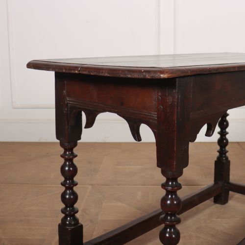 18TH CENTURY OAK LAMP TABLE - ADDITIONAL PHOTO 7