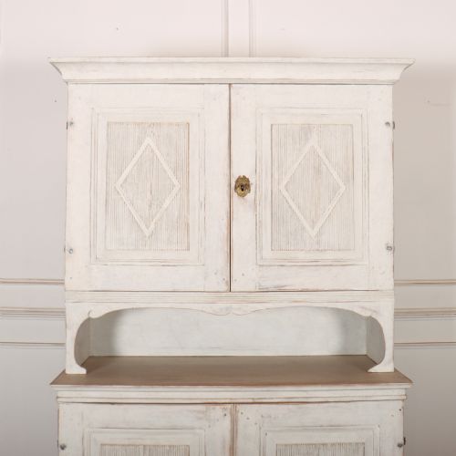 SWEDISH PAINTED CABINET - ADDITIONAL PHOTO 1