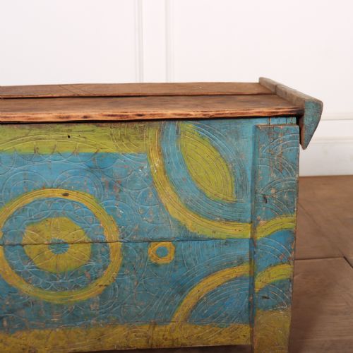 PRIMITIVE SHEPHERDS COFFER - ADDITIONAL PHOTO 2