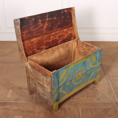 PRIMITIVE SHEPHERDS COFFER - ADDITIONAL PHOTO 3
