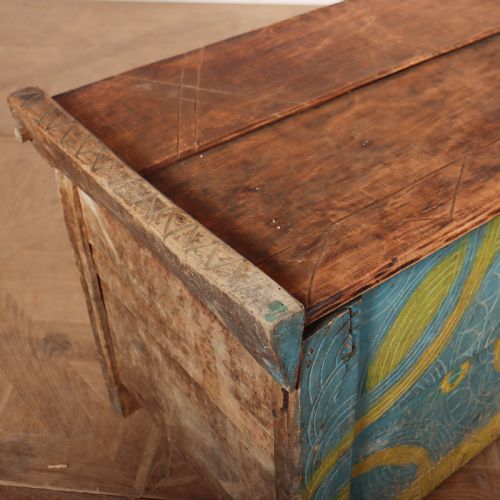 PRIMITIVE SHEPHERDS COFFER - ADDITIONAL PHOTO 6