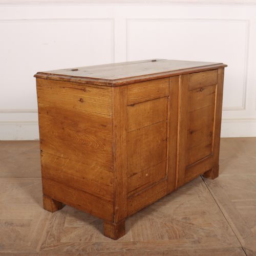 PAINTED SCANDINAVIAN LOG BOX - ADDITIONAL PHOTO 1