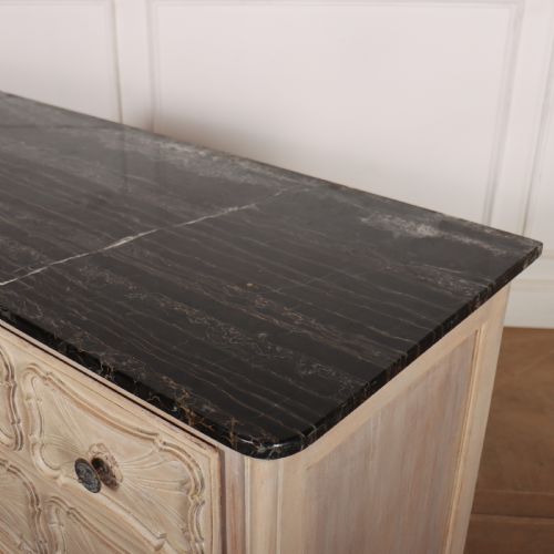 FRENCH BLEACHED OAK COMMODE - ADDITIONAL PHOTO 5