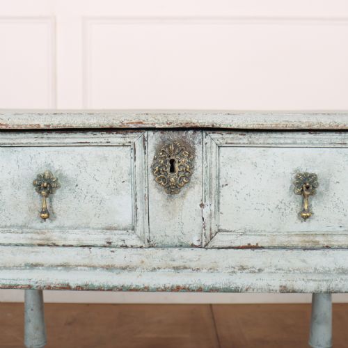 18TH CENTURY PAINTED LAMP TABLE - ADDITIONAL PHOTO 3