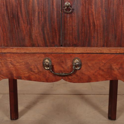 GEORGIAN MAHOGANY BEDSIDE TABLE - ADDITIONAL PHOTO 1