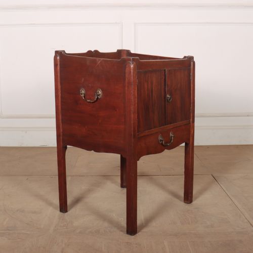 GEORGIAN MAHOGANY BEDSIDE TABLE - ADDITIONAL PHOTO 5