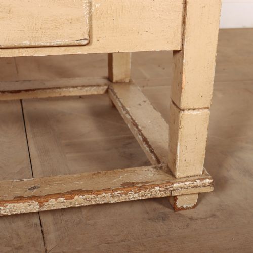 ENGLISH ORIGINAL PAINTED COFFEE TABLE - ADDITIONAL PHOTO 3