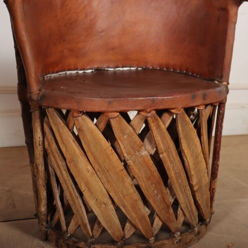 SPANISH LEATHER AND WILLOW ARMCHAIR AND TABLE SET - ADDITIONAL PHOTO 5
