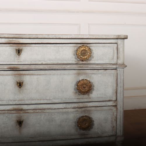 FRENCH PAINTED OAK COMMODE - ADDITIONAL PHOTO 3