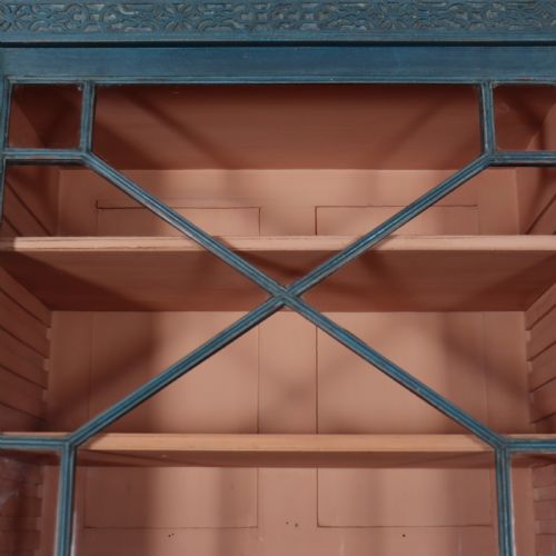 ENGLISH PAINTED BREAKFRONT BOOKCASE - ADDITIONAL PHOTO 6