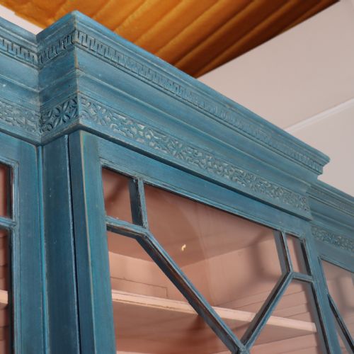 ENGLISH PAINTED BREAKFRONT BOOKCASE - ADDITIONAL PHOTO 15