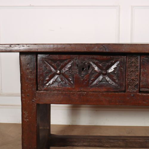 17TH CENTURY SPANISH CONSOLE TABLE - ADDITIONAL PHOTO 1