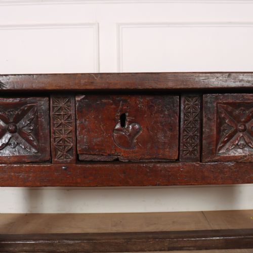 17TH CENTURY SPANISH CONSOLE TABLE - ADDITIONAL PHOTO 2