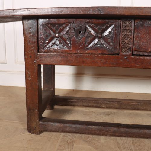 17TH CENTURY SPANISH CONSOLE TABLE - ADDITIONAL PHOTO 5