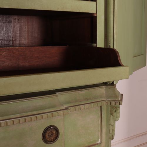 DUTCH COUNTRY HOUSE LINEN CUPBOARD - ADDITIONAL PHOTO 10