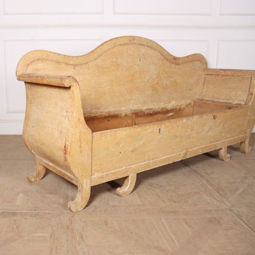 SWEDISH ORIGINAL PAINTED STORAGE BENCH - ADDITIONAL PHOTO 1