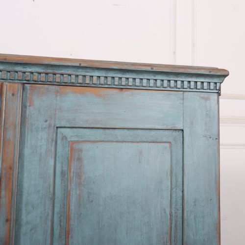 SWEDISH TWO DOOR LINEN CUPBOARD - ADDITIONAL PHOTO 5