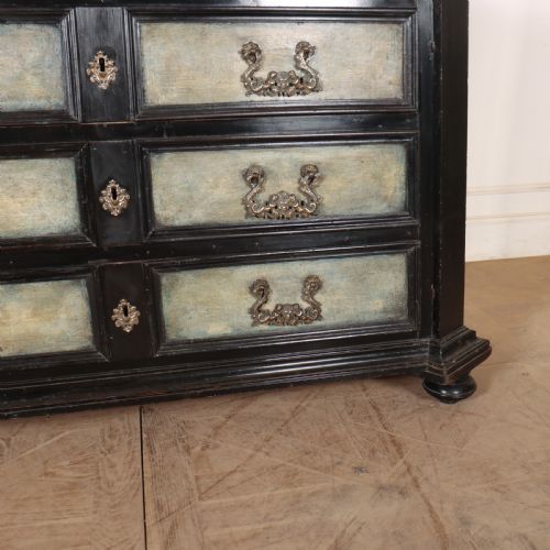 18TH CENTURY ITALIAN PAINTED COMMODE - ADDITIONAL PHOTO 1