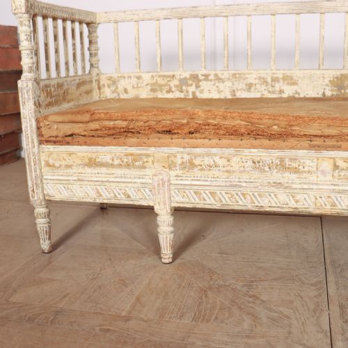 SWEDISH ORIGINAL PAINTED SETTLE BENCH - ADDITIONAL PHOTO 3