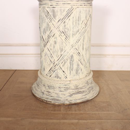 ENGLISH CYLINDRICAL SCULPTURE STAND - ADDITIONAL PHOTO 1