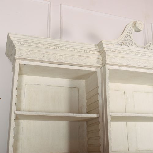 ENGLISH BREAKFRONT LIBRARY BOOKCASE - ADDITIONAL PHOTO 13