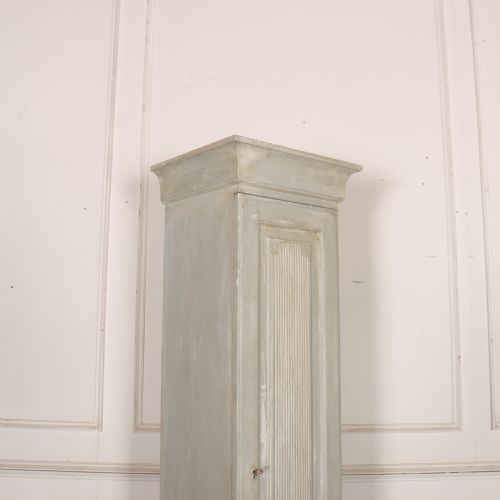 NARROW SWEDISH CABINET - ADDITIONAL PHOTO 2