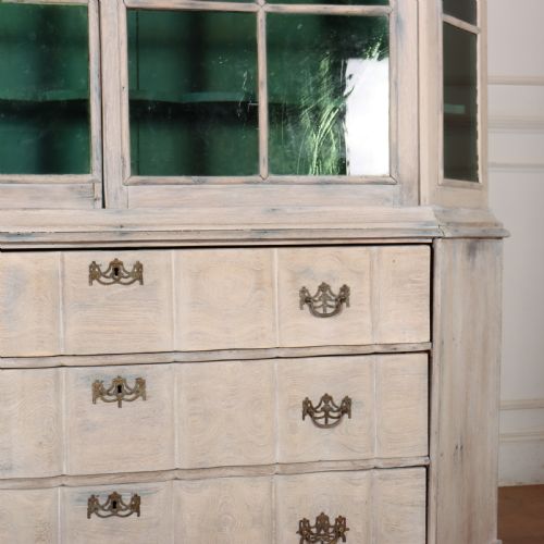 DUTCH GLAZED DISPLAY CABINET - ADDITIONAL PHOTO 3