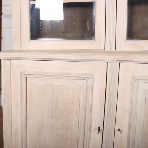 ENGLISH OAK LIBRARY BOOKCASE - ADDITIONAL PHOTO 2